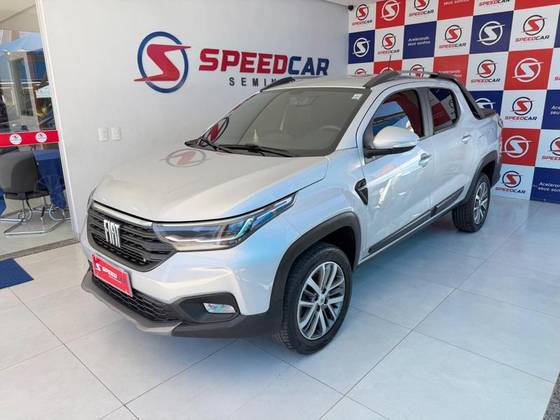 FIAT STRADA 1.3 FIREFLY FLEX VOLCANO CD CVT FIAT STRADA 1.3 FIREFLY FLEX VOLCANO CD CVT